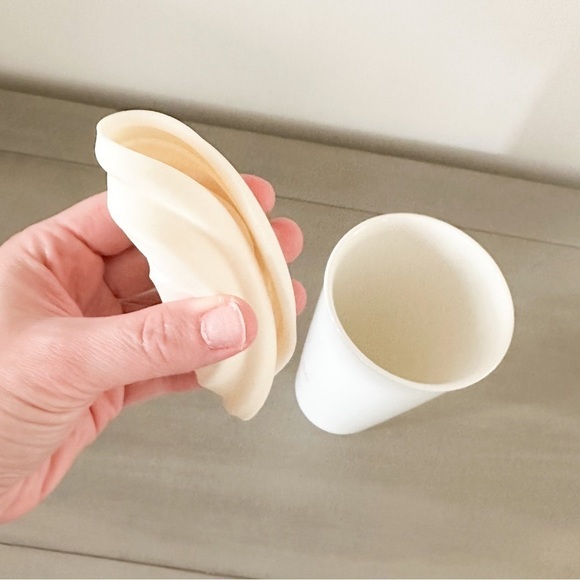 Literally Running on Caffeine Dry Shampoo White Pink Ceramic Coffee Travel Mug - Picture 5 of 7